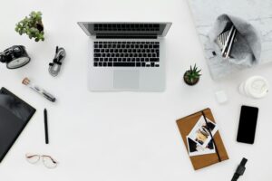 Jak efektywnie zarządzać czasem podczas pracy zdalnej